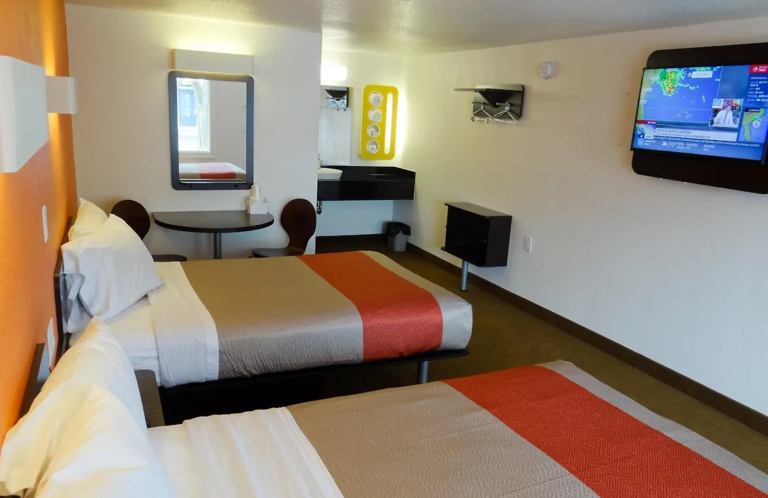 Motel 6-Erie, Pa-1