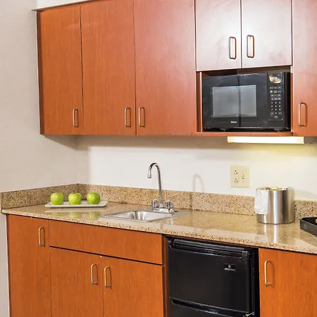 Wyndham Garden Erie-3